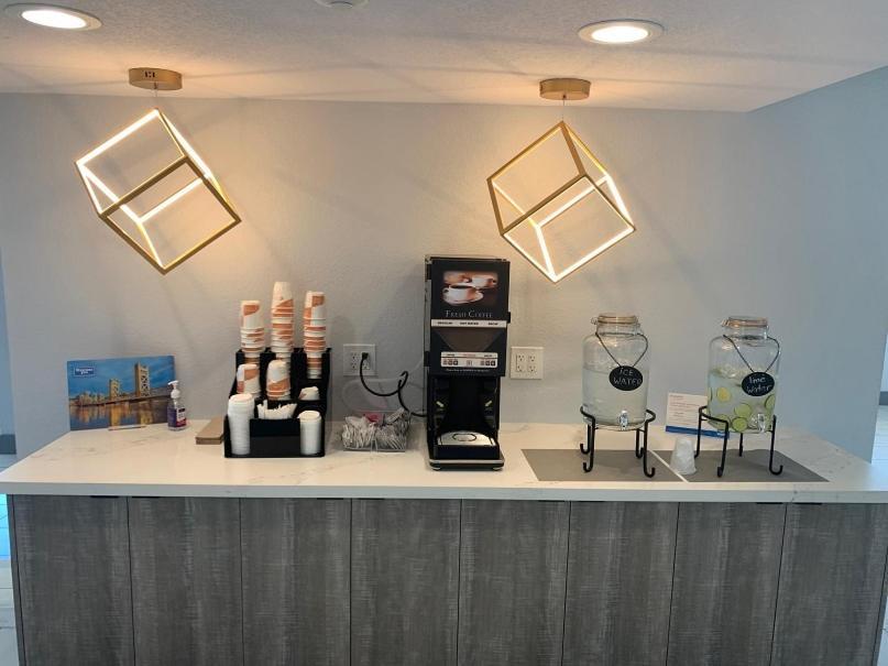 Rodeway Inn Sacramento-University Area Екстериор снимка