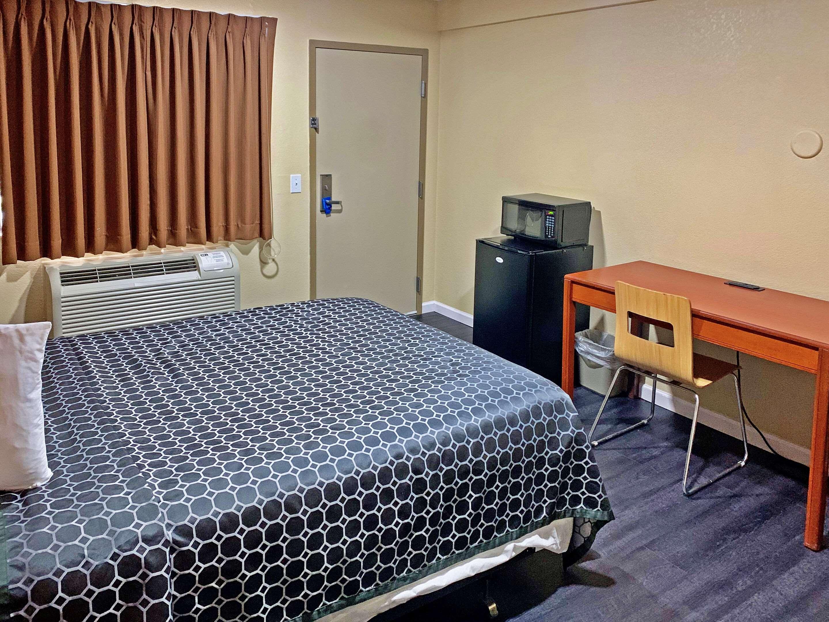 Rodeway Inn Sacramento-University Area Екстериор снимка