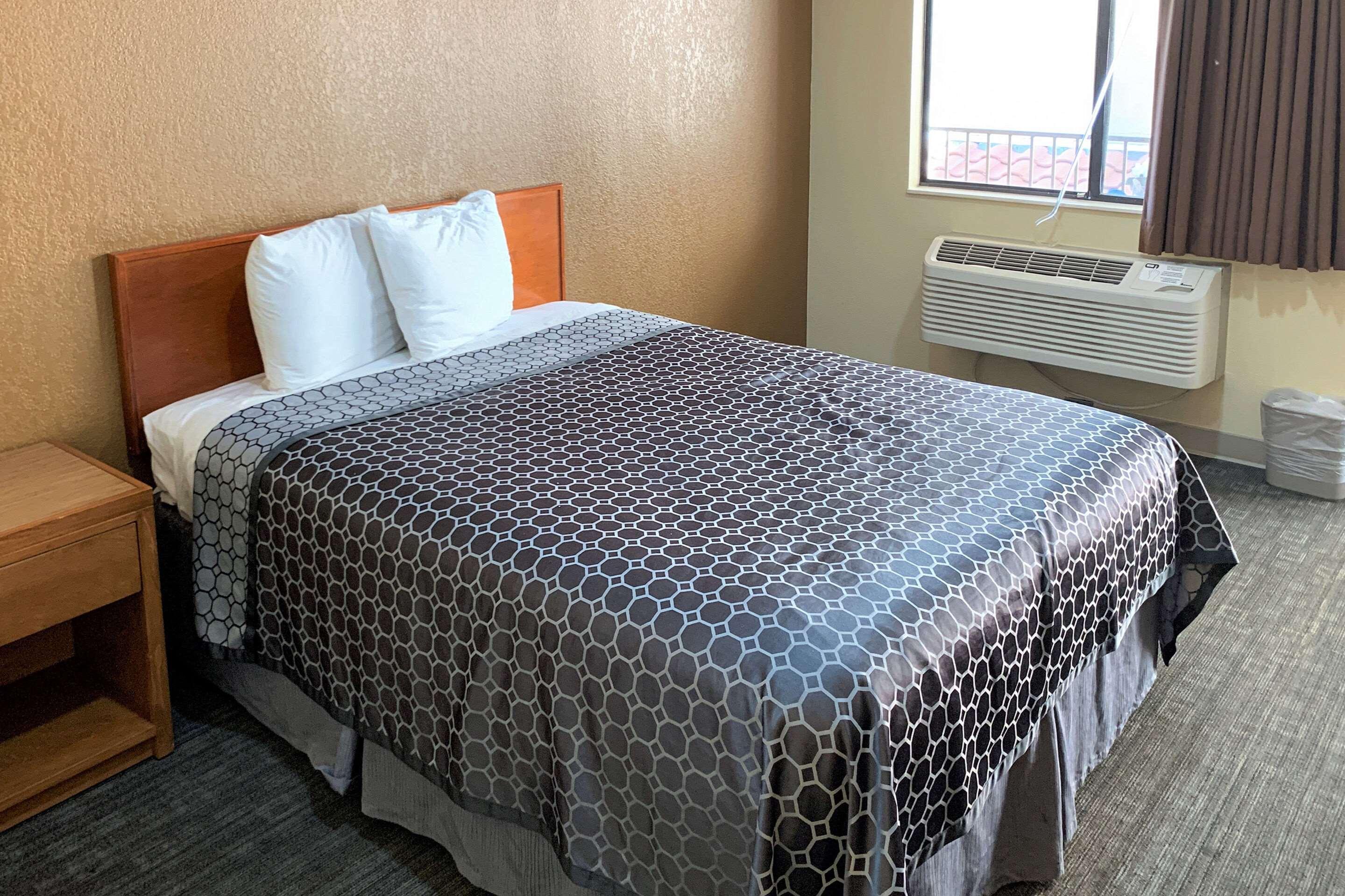 Rodeway Inn Sacramento-University Area Екстериор снимка