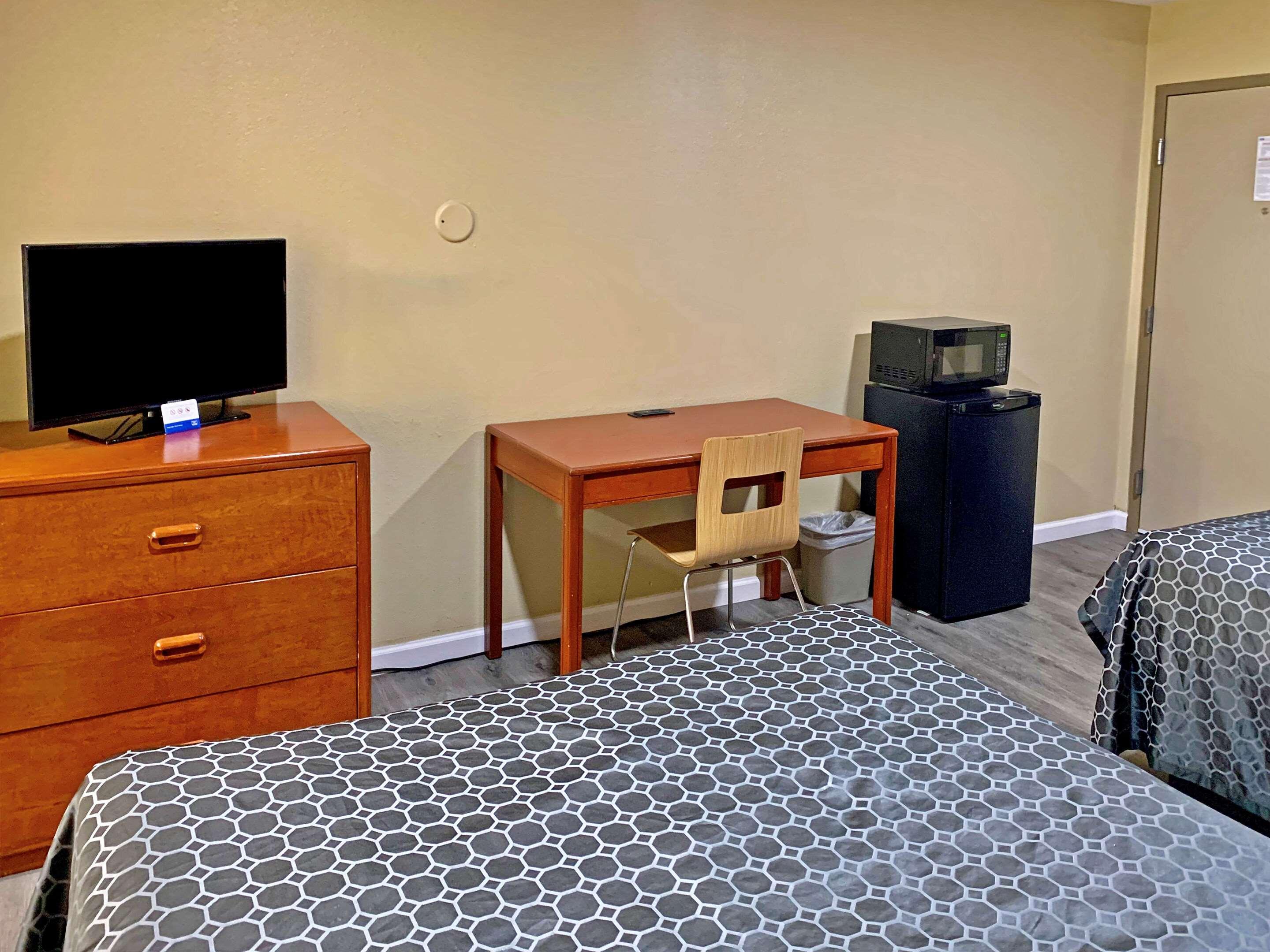 Rodeway Inn Sacramento-University Area Екстериор снимка