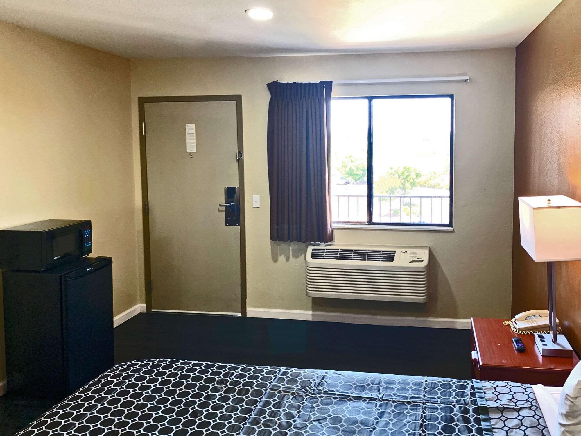 Rodeway Inn Sacramento-University Area Екстериор снимка